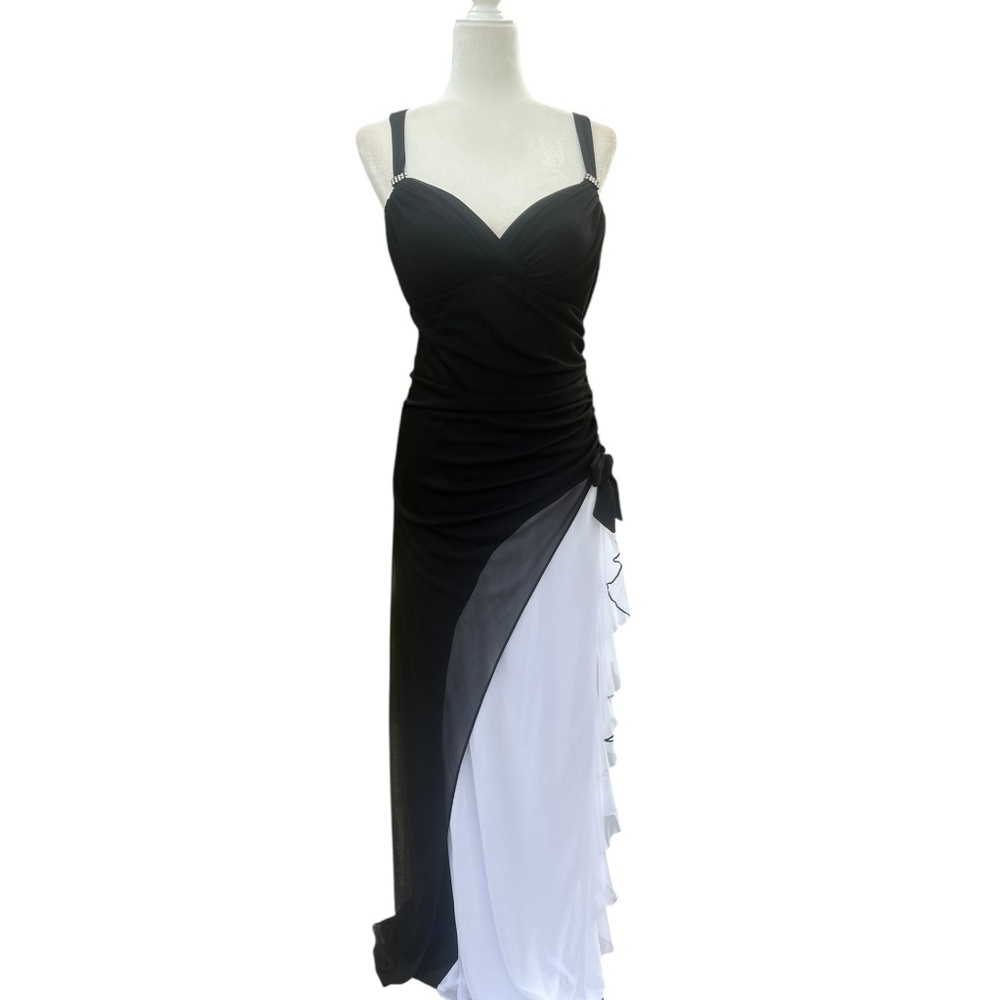 Vintage 90's Y2K Black & White Gown Sweetheart Neckline